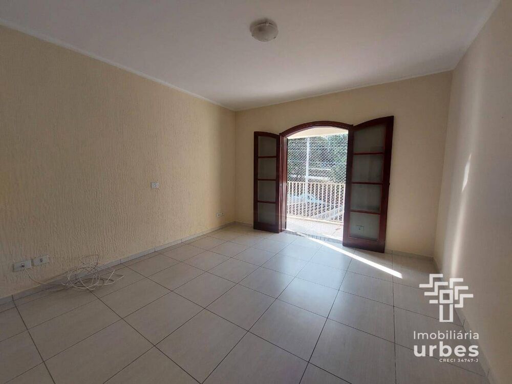 Casa à venda com 3 quartos, 174m² - Foto 4