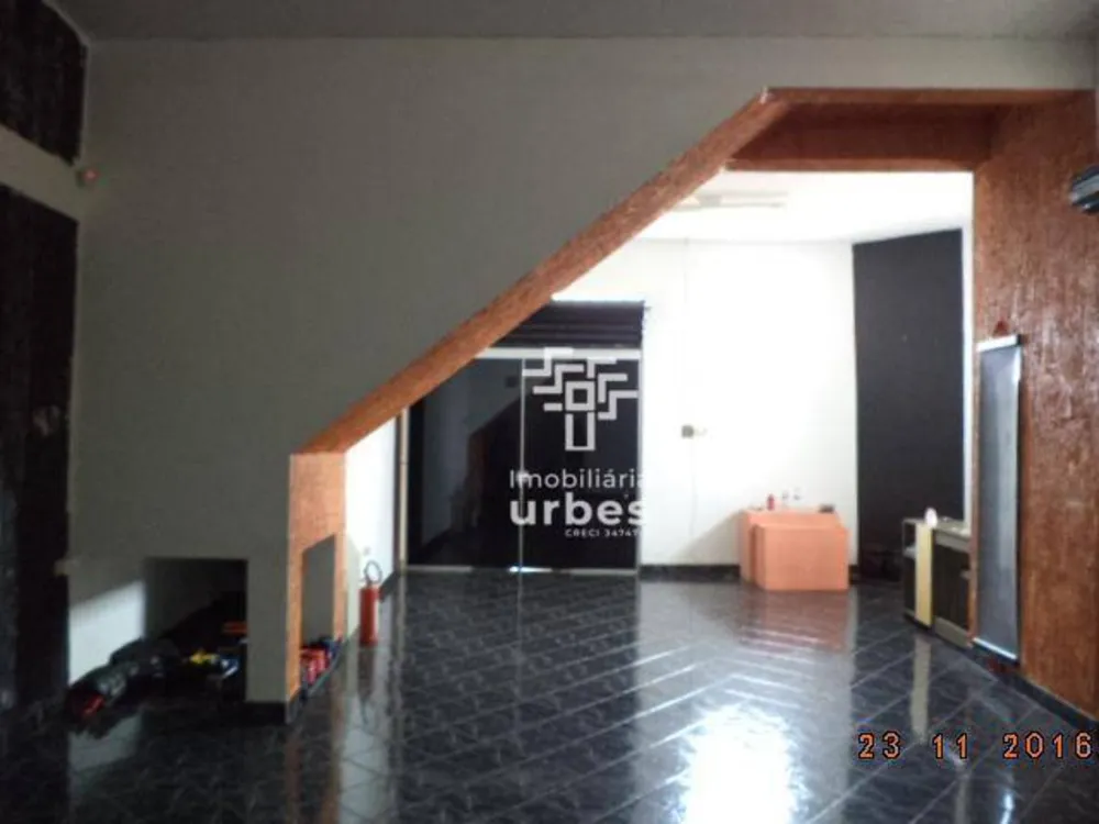 Loja-Salão, 223 m² - Foto 1