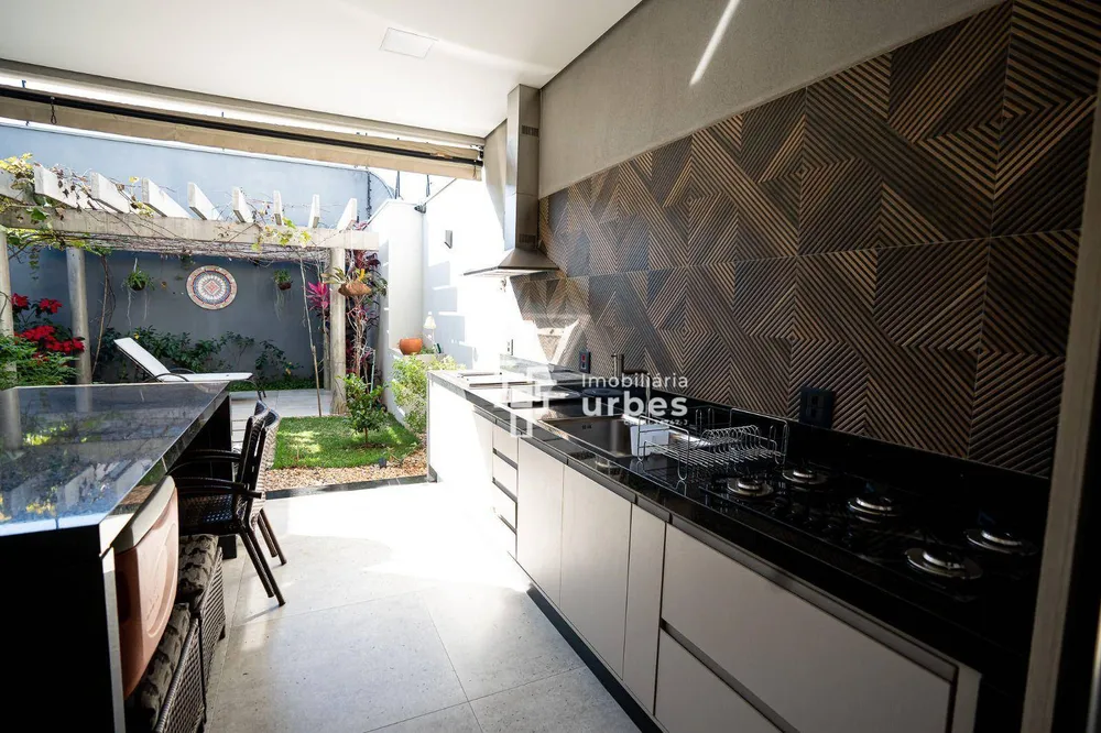 Casa, 3 quartos, 225 m² - Foto 1