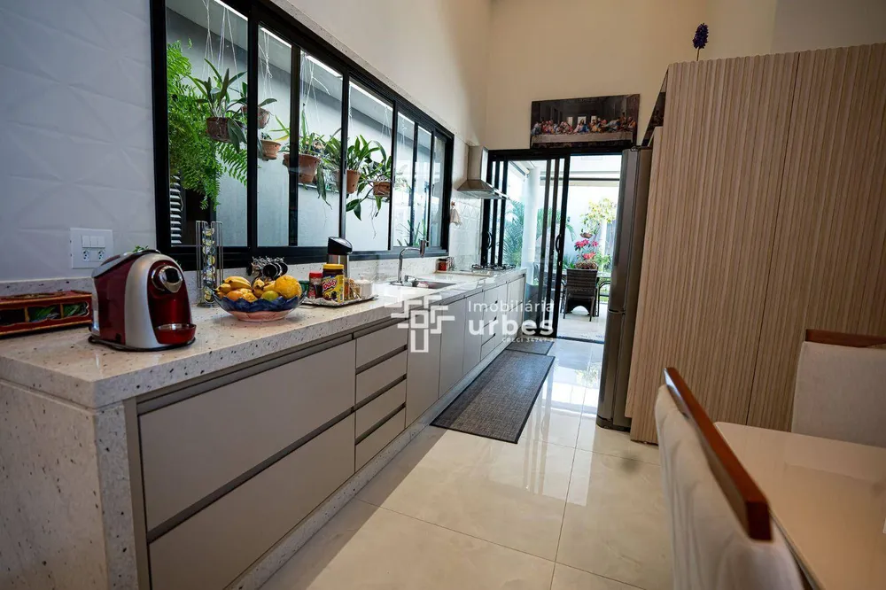 Casa, 3 quartos, 225 m² - Foto 3