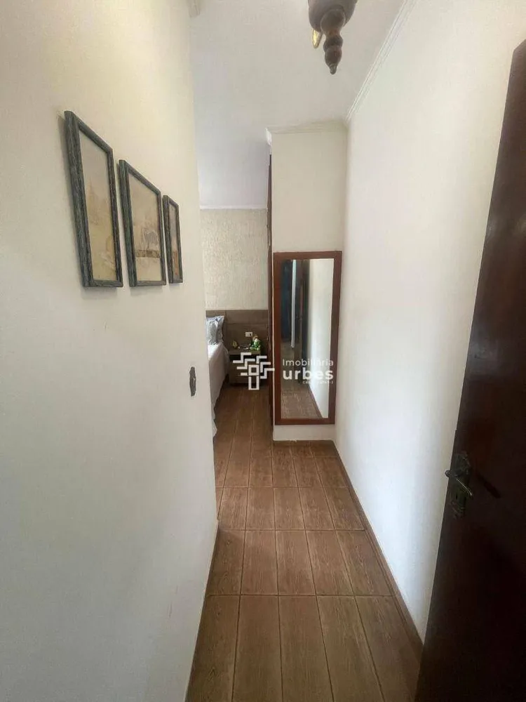 Casa, 3 quartos, 208 m² - Foto 4