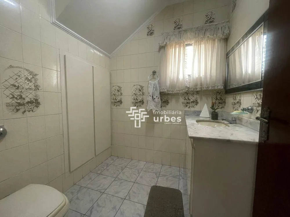 Casa, 3 quartos, 208 m² - Foto 11