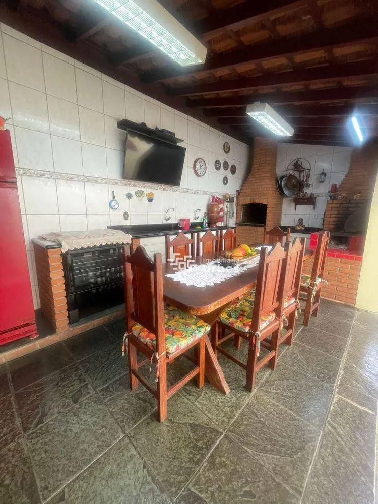 Casa, 3 quartos, 208 m² - Foto 10