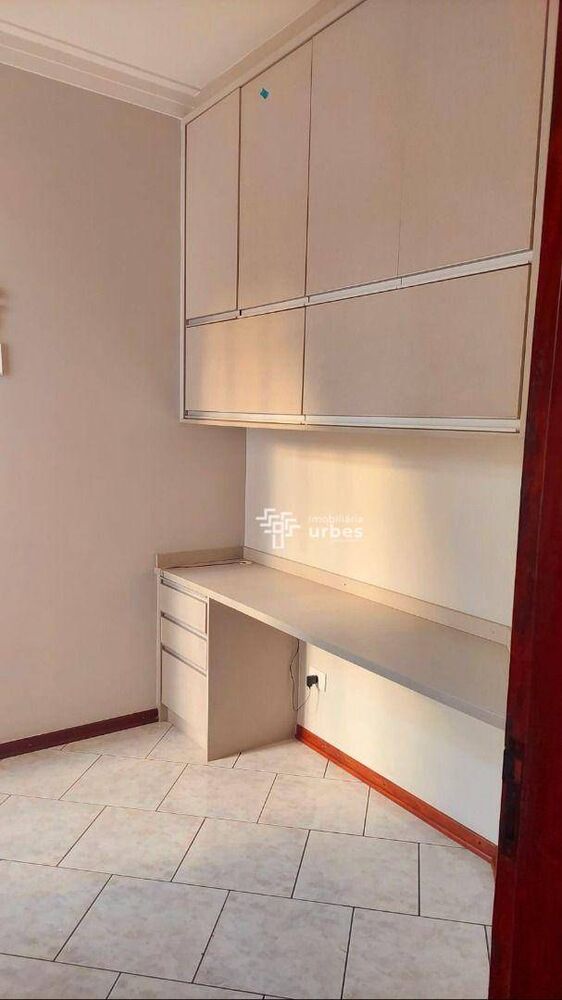 Casa à venda com 3 quartos, 204m² - Foto 15