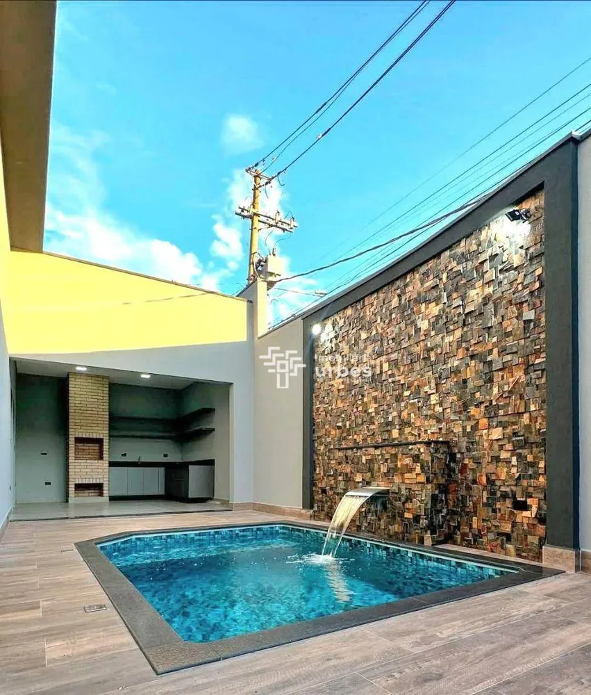 Casa, 3 quartos, 174 m² - Foto 1