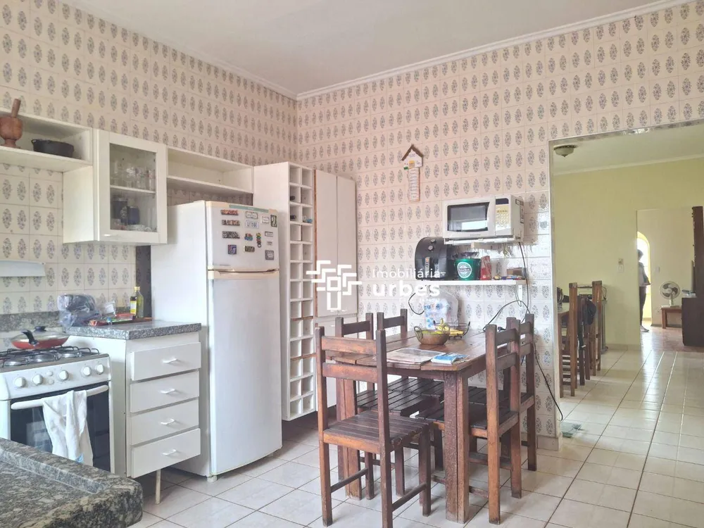 Casa, 3 quartos, 180 m² - Foto 4