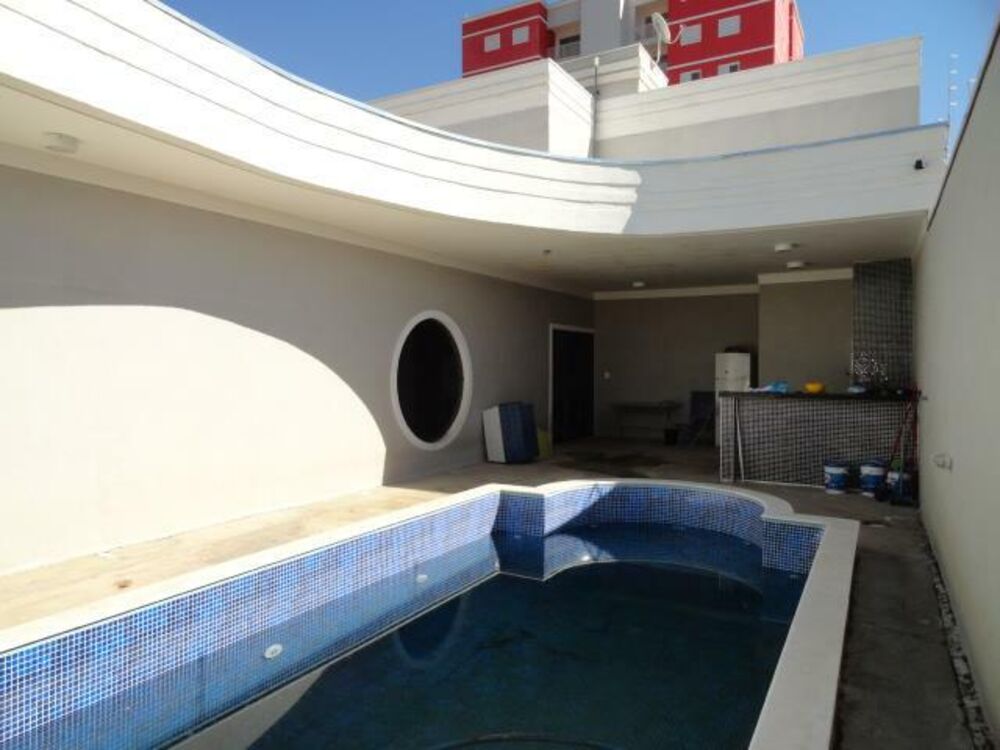 Casa à venda com 3 quartos, 300m² - Foto 15