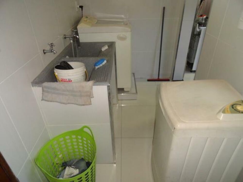 Casa à venda com 3 quartos, 300m² - Foto 14