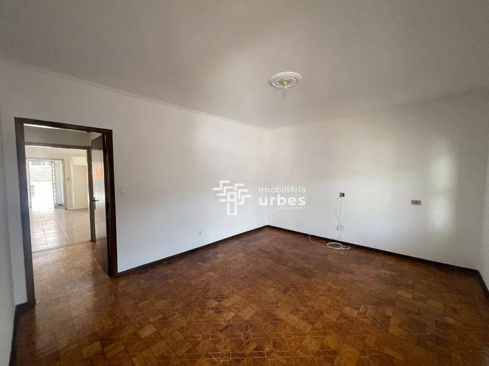 Casa à venda com 3 quartos, 149m² - Foto 2