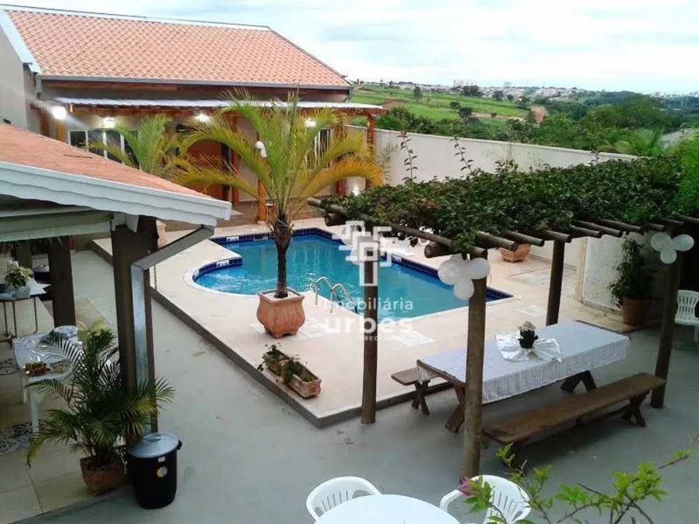 Chácara, 4 quartos, 1000 m² - Foto 1