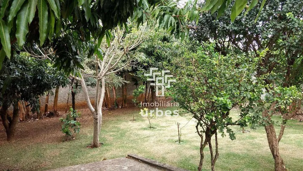 Chácara, 4 quartos, 1000 m² - Foto 2