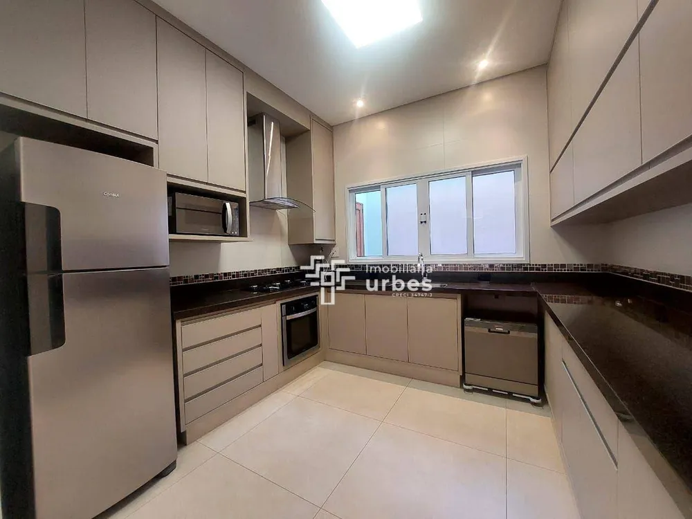 Casa, 3 quartos, 185 m² - Foto 3