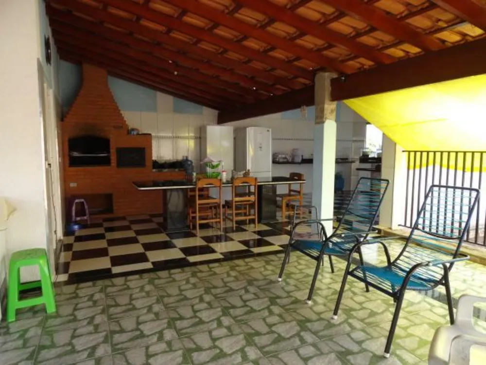 Chácara, 3 quartos, 900 m² - Foto 2