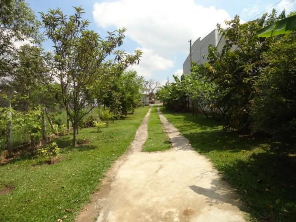 Chácara, 3 quartos, 900 m² - Foto 1