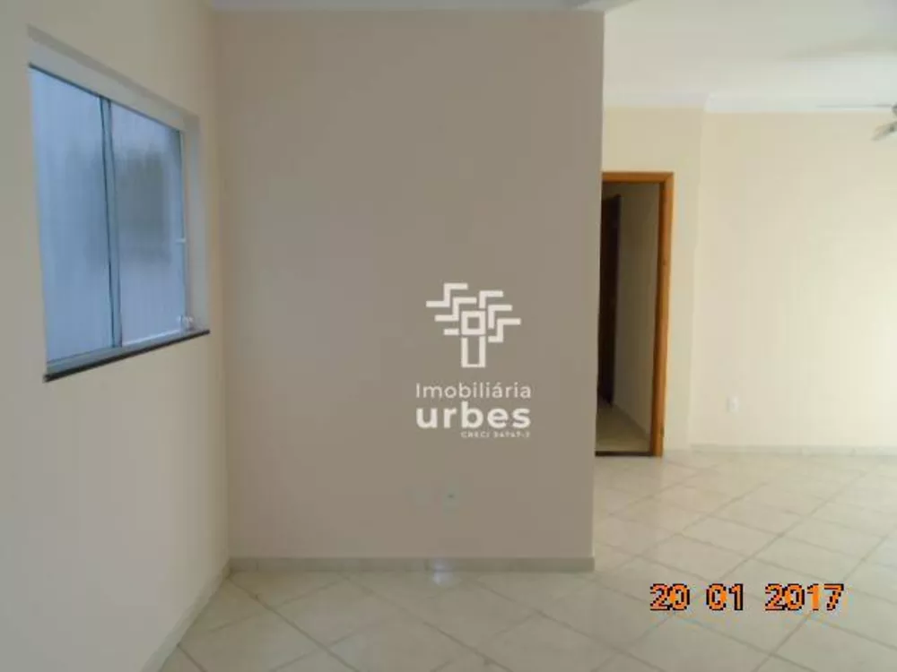 Apartamento à venda com 3 quartos, 75m² - Foto 3