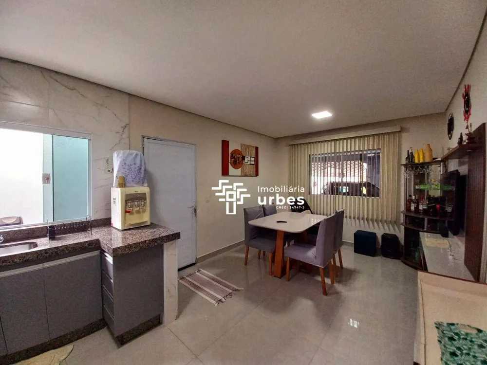 Casa, 3 quartos, 127 m² - Foto 2