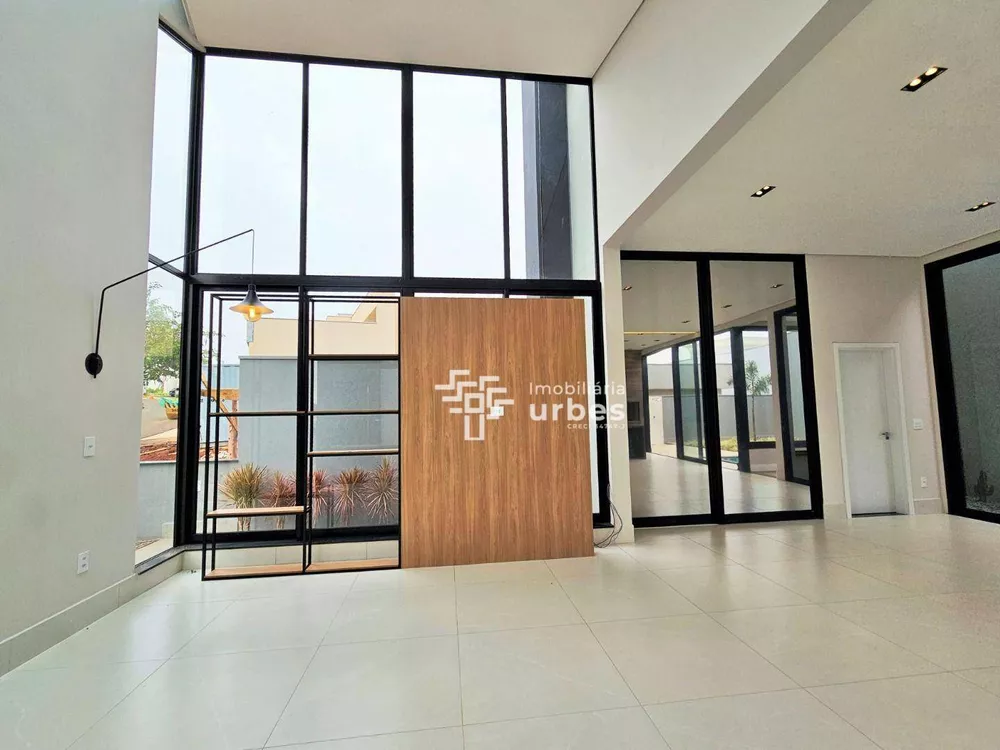 Casa de Condomínio à venda com 3 quartos, 224m² - Foto 2
