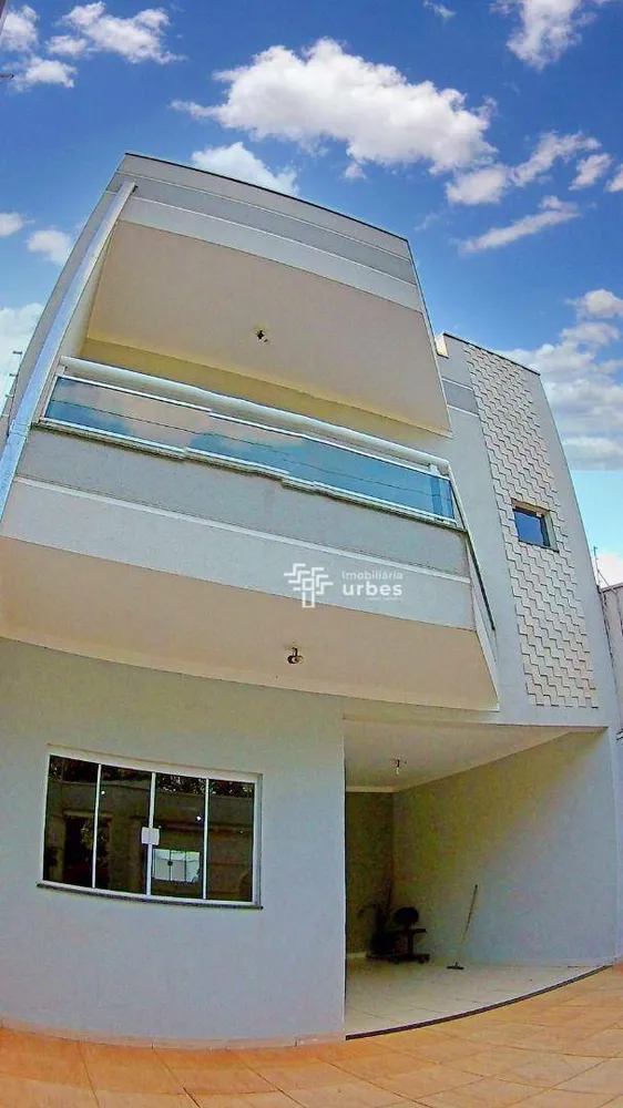 Casa, 3 quartos, 149 m² - Foto 2