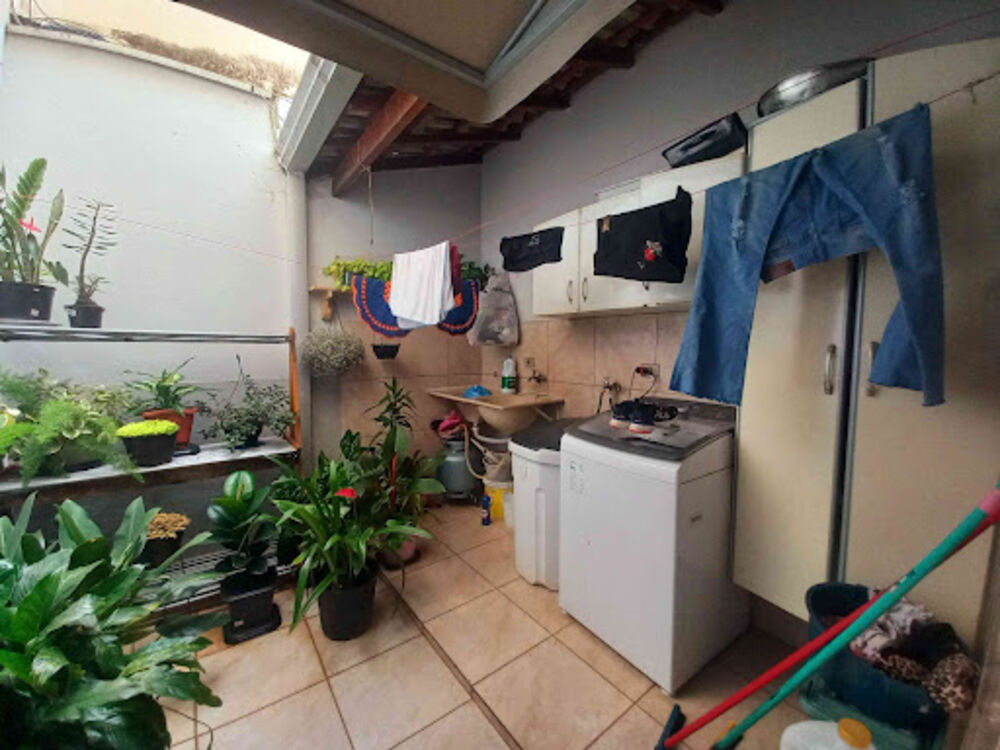 Casa à venda com 3 quartos, 167m² - Foto 8