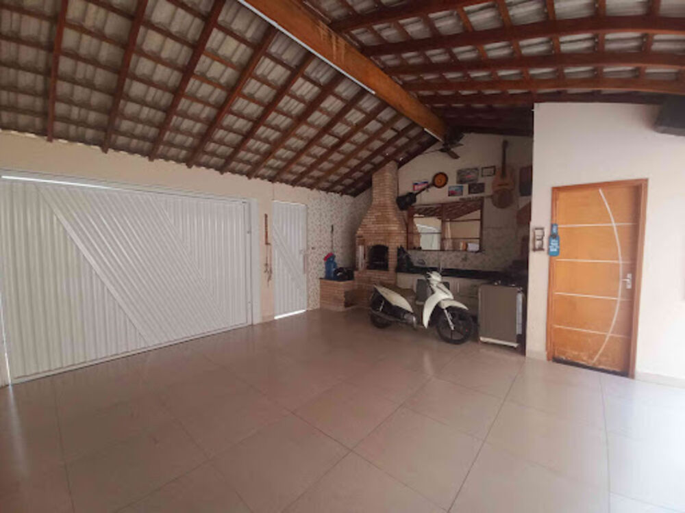 Casa à venda com 3 quartos, 167m² - Foto 2