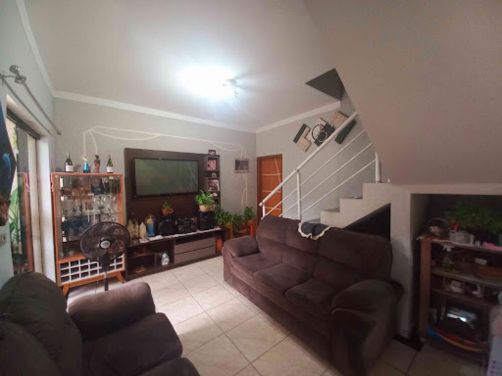 Casa à venda com 3 quartos, 167m² - Foto 4