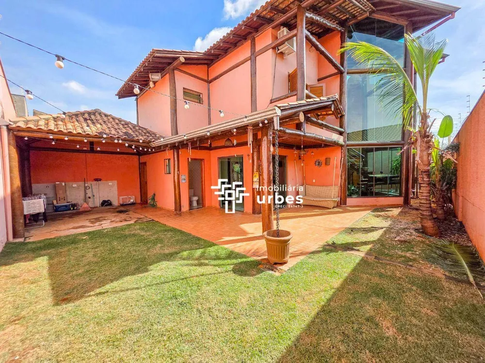 Casa, 3 quartos, 221 m² - Foto 6