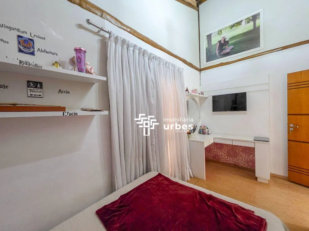 Casa, 3 quartos, 221 m² - Foto 11