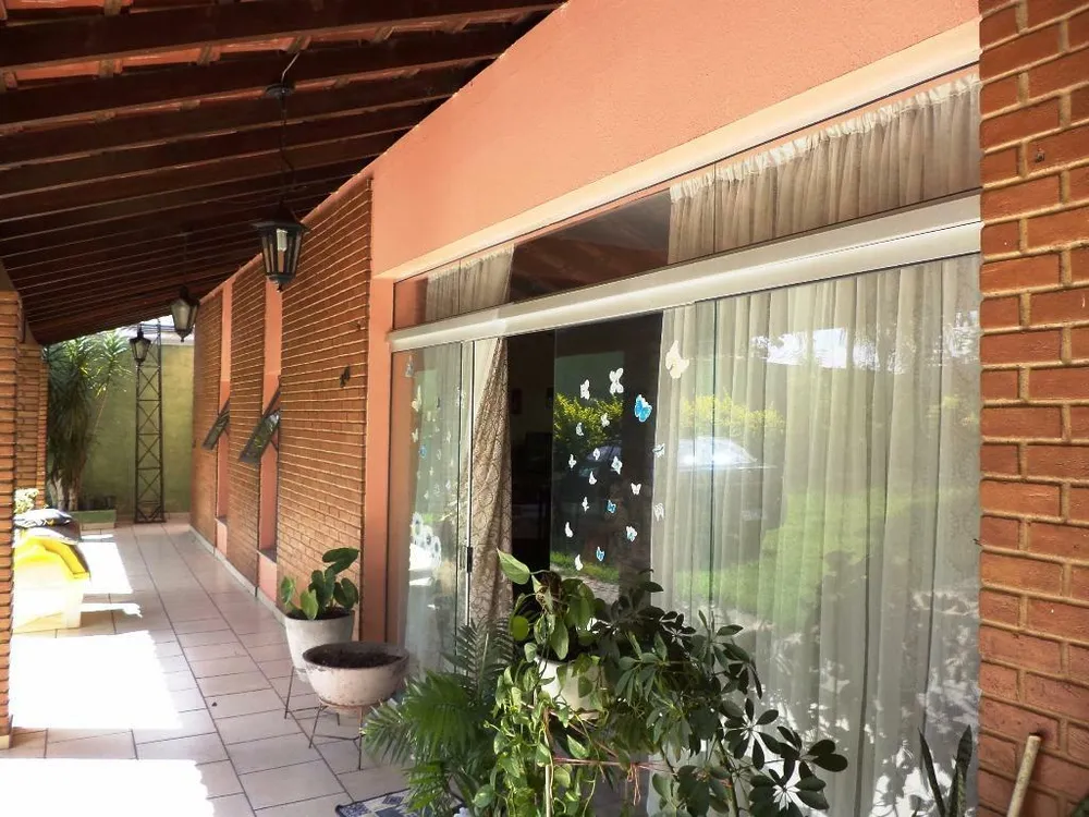 Chácara, 4 quartos, 788 m² - Foto 1