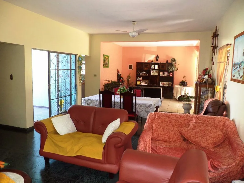 Chácara, 4 quartos, 788 m² - Foto 2