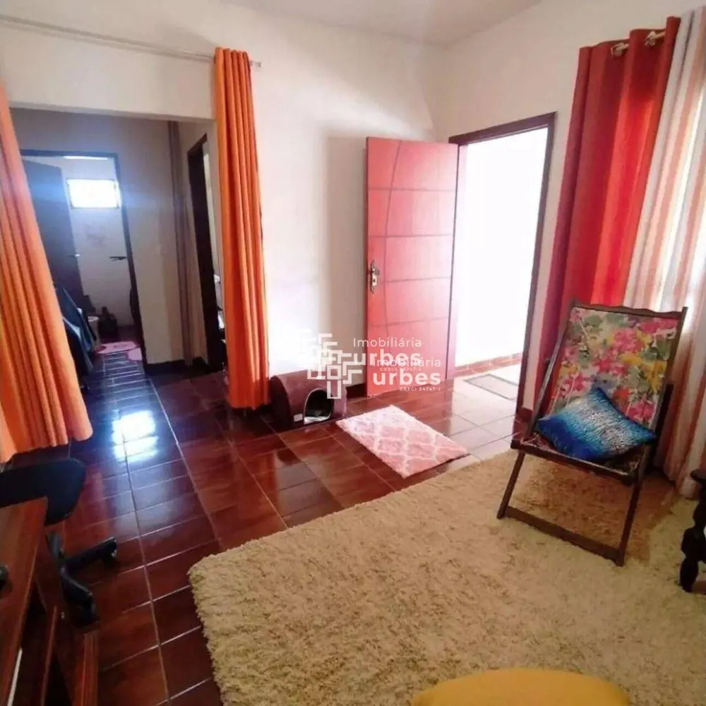 Casa, 2 quartos, 121 m² - Foto 1