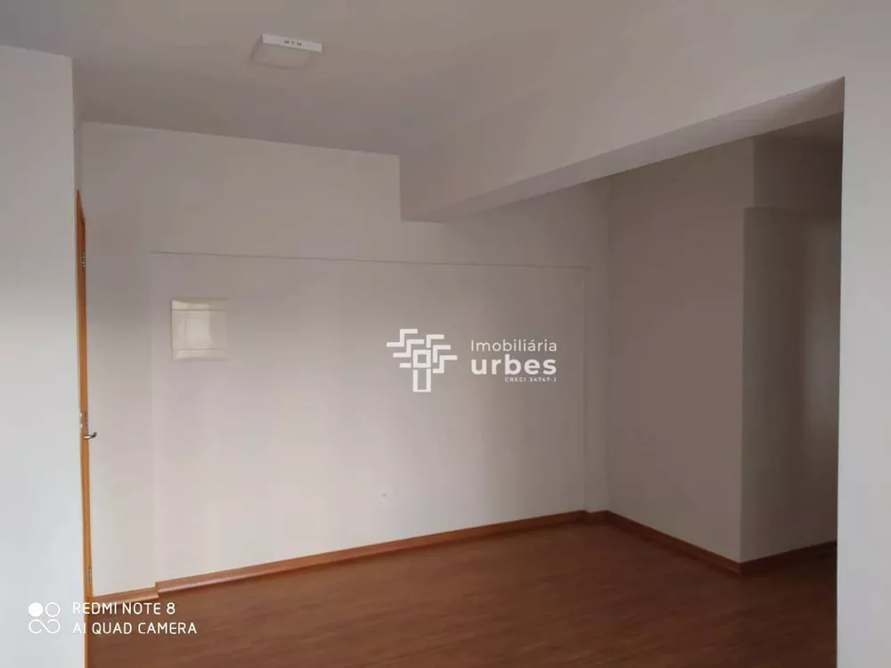 Apartamento à venda com 2 quartos, 65m² - Foto 2