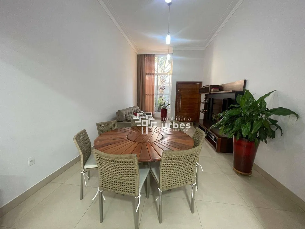 Casa, 3 quartos, 148 m² - Foto 3