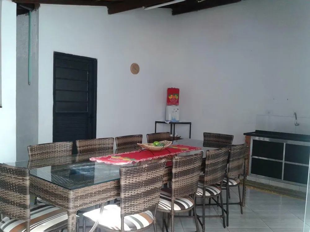 Casa, 3 quartos, 222 m² - Foto 1