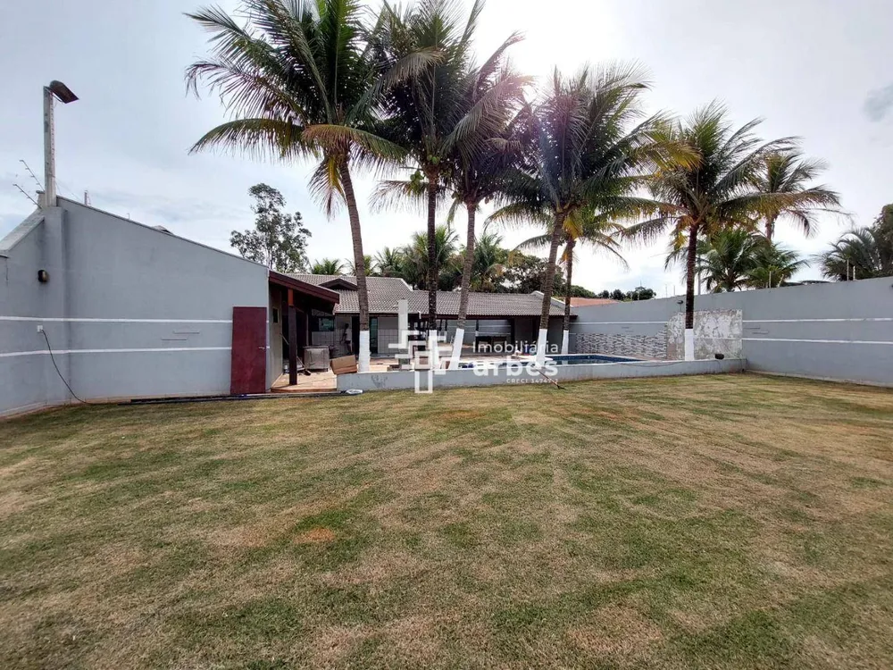 Chácara, 4 quartos, 1000 m² - Foto 1
