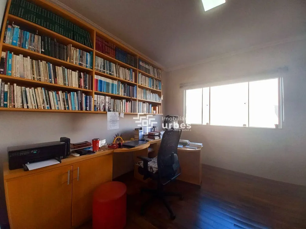 Casa, 3 quartos, 347 m² - Foto 11