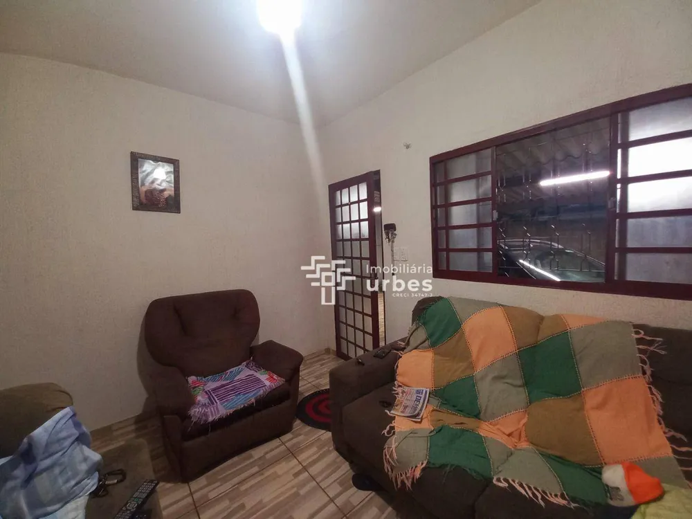 Casa, 3 quartos, 72 m² - Foto 2