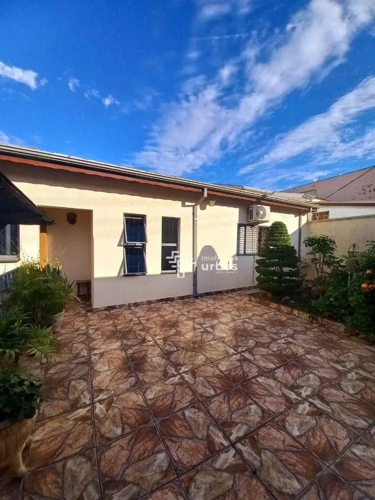 Casa à venda com 3 quartos, 342m² - Foto 3
