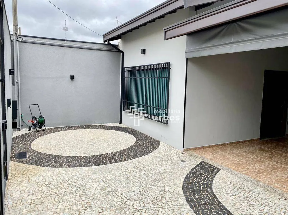 Casa, 3 quartos, 200 m² - Foto 1