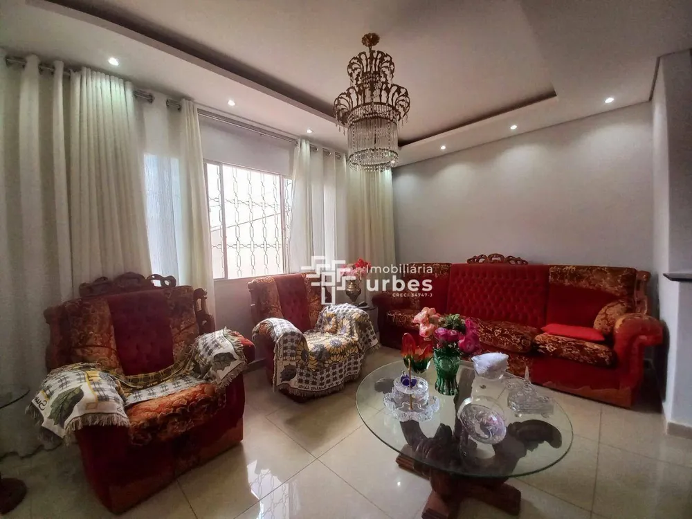 Casa, 3 quartos, 124 m² - Foto 2