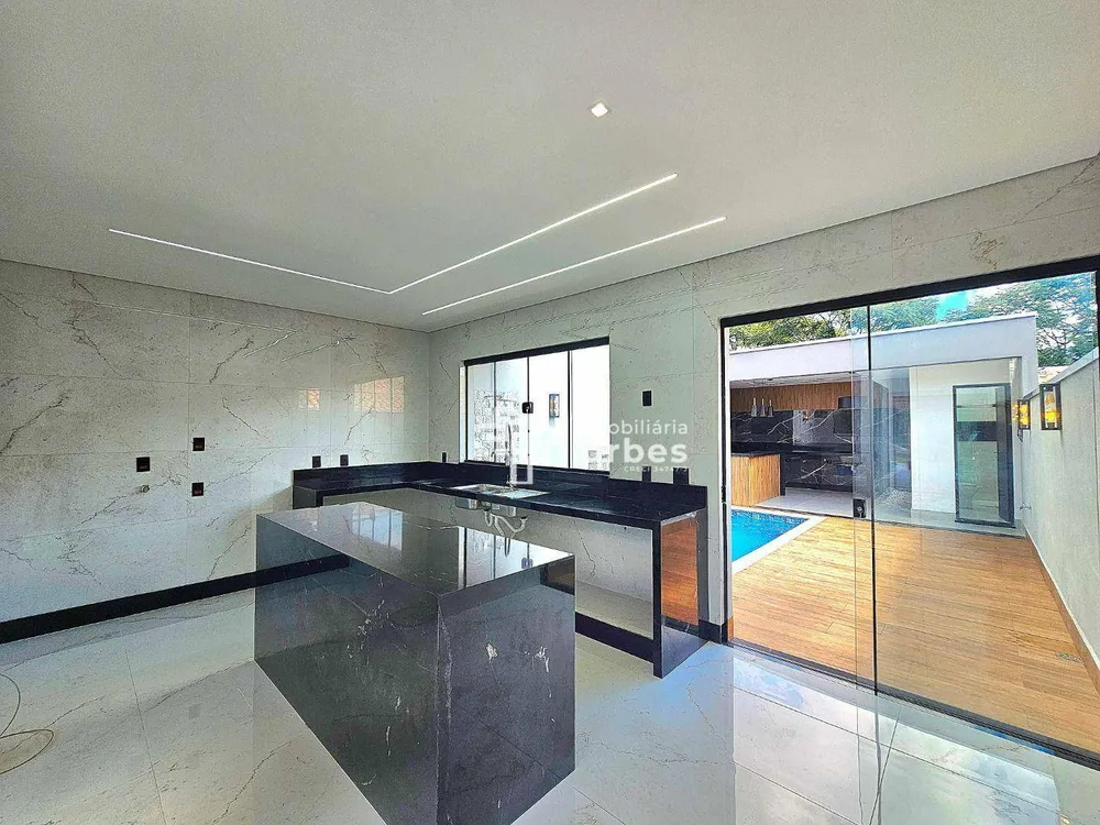Casa, 3 quartos, 207 m² - Foto 4