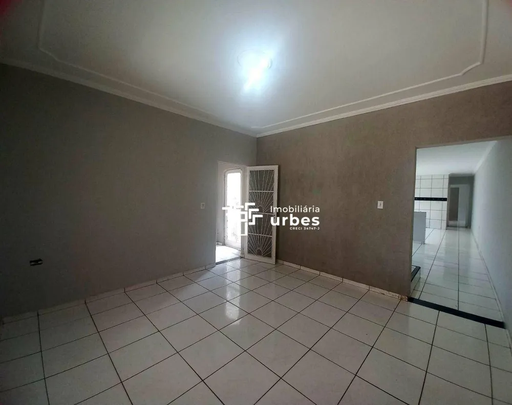 Casa, 3 quartos, 188 m² - Foto 2