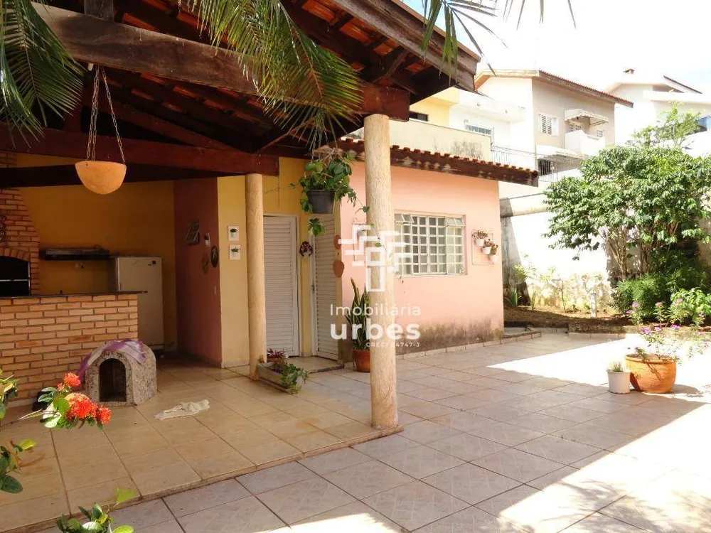 Casa, 3 quartos, 228 m² - Foto 4