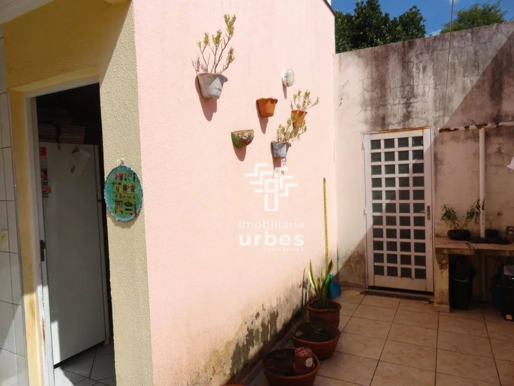 Casa, 3 quartos, 228 m² - Foto 3