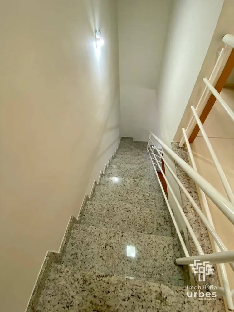 Casa, 3 quartos, 218 m² - Foto 7