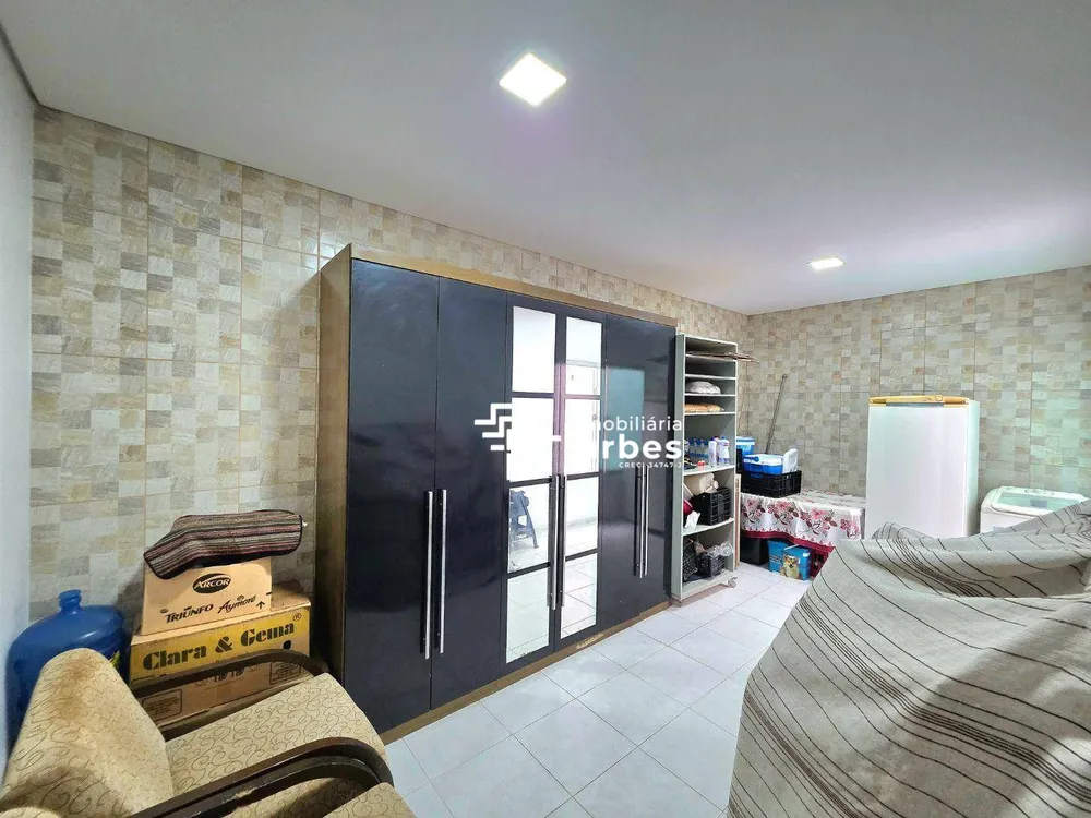 Casa, 4 quartos, 215 m² - Foto 7