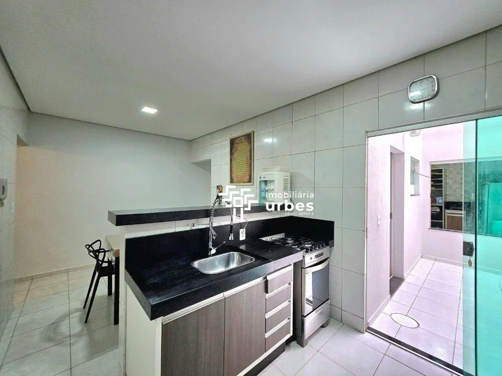 Casa, 4 quartos, 215 m² - Foto 4