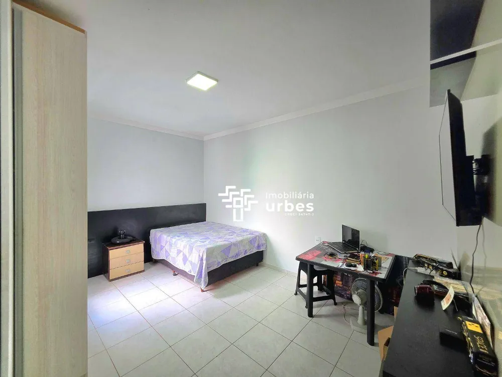 Casa, 4 quartos, 215 m² - Foto 11