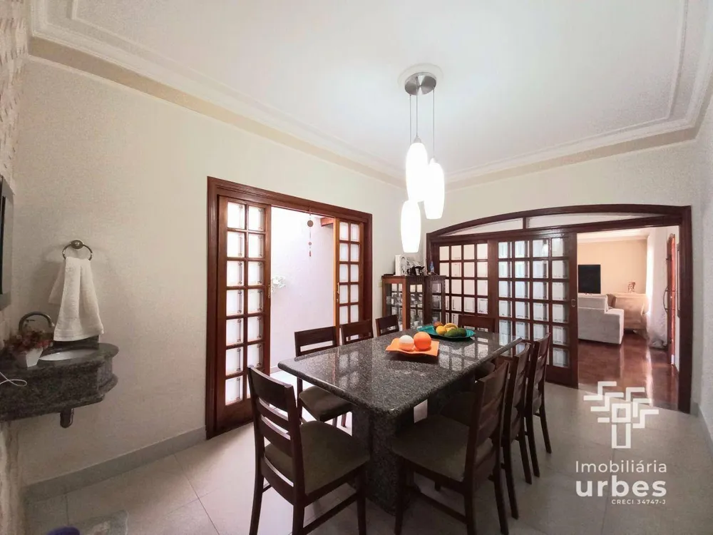 Casa, 3 quartos, 252 m² - Foto 5