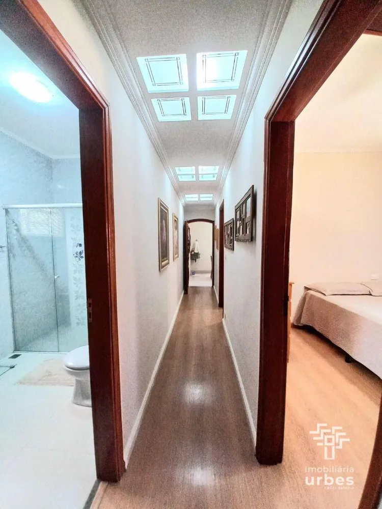 Casa, 3 quartos, 252 m² - Foto 10