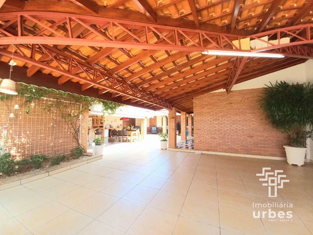 Casa, 3 quartos, 252 m² - Foto 16